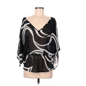 New York & Company Black and White 3/4 sleeve blouse
